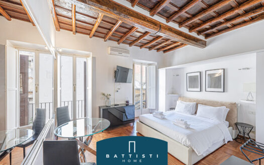 Ad. Via del Babuino – Appartamento con terrazza