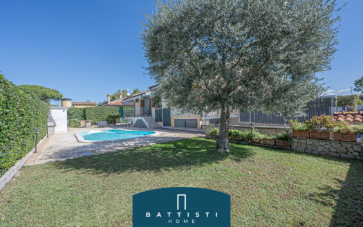 Trigoria – Villa con piscina e giardino privati